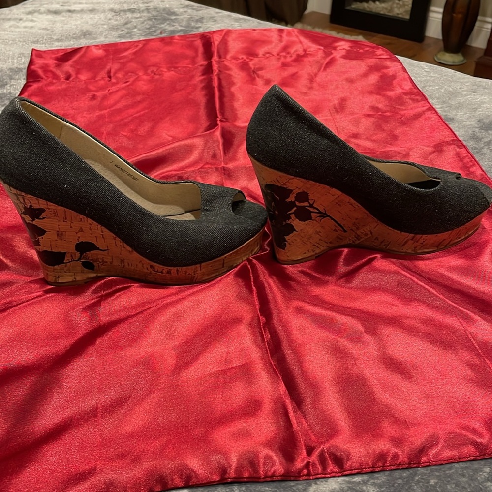 Wedge shoes - Picture 2 of 6